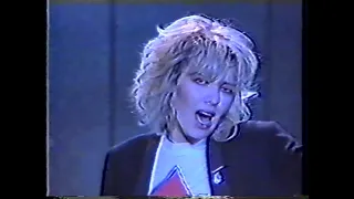 Kim Wilde   1986   You Keep Me Hanging On @ Cargo De Nuit