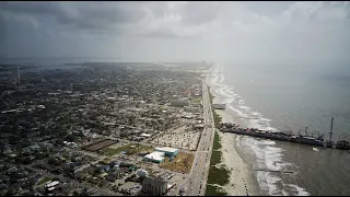 Flying Over Seawall Blvd & Pleasure Pier In Galveston Texas Summer 2022 (4K Drone)