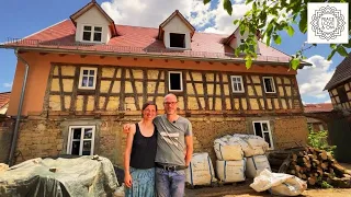 Between trailer life and the renovation of an old half-timbered house