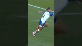 Reece Walsh Gets Smashed in a red card tackle - Sharks Vs Warriors