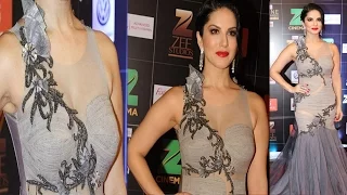 Sunny Leone Hot Cleavage Exposed In Tight Dress At Zee Cine Awards 2017