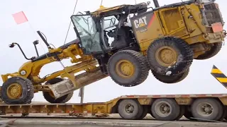 Extreme Dangerous Idiots Biggest Bulldozer Heavy Equipment Operator Climbing Fail & Win