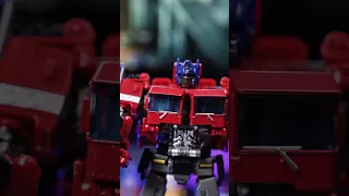 Optimus Prime dark commander