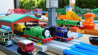 Thomas the Tank Engine Ultimate Set ☆ Cranky & Big Town