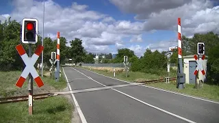 Spoorwegovergang Parchim (D) // Railroad crossing // Bahnübergang