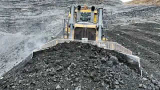 Cat D10T2 Pushing Off Cliff