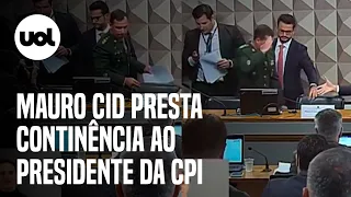 Mauro Cid presta continência ao presidente da CPI do 8 de janeiro; vídeo mostra o momento