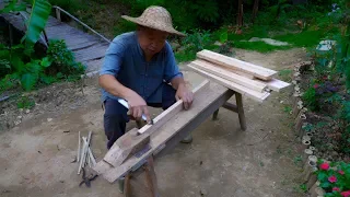 Grandpa used a few pieces of wood to form a large pot lid. Many people have never seen it.