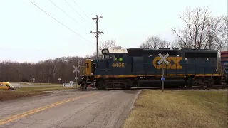 Big 4 Arch Road Railroad Crossing - CSX L418 with CSX 4436 in Crawfordsville, Indiana