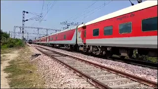 09111 Vadodara-Gorakhpur Holi Superfast Special Train Departure from Mainpuri Junction