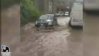 В Кременці злива перетворила дорогу на річку