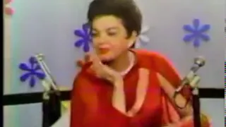 Judy Garland - Interview + Over The Rainbow (The Mike Douglas Show - 1968)