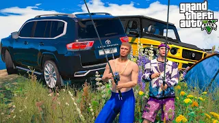 РЕАЛЬНАЯ ЖИЗНЬ В GTA 5 - ПОЕЗДКА НА РЫБАЛКУ С НОЧЁВКОЙ НА TOYOTA LAND CRUISER 300 И ГЕЛИКЕ! 🌊ВОТЕР