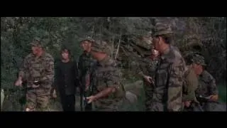 THE GREEN BERETS - Jim Hutton bites it