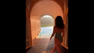 Amazing Pool in Bali | Sexy Girl in Infinity Pool | Traveldeck 2021