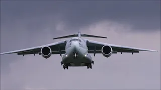 YS-11EA , C-2　梅雨空バックのアプローチ