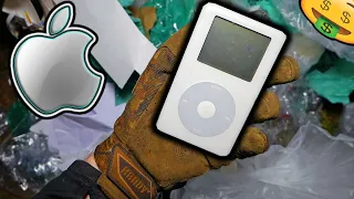 GREAT APPLE FINDS! Dumpster Diving Finding Apple store Products