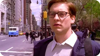 Peter Parker tendo uma vida normal | Homem-Aranha 2 (2004)