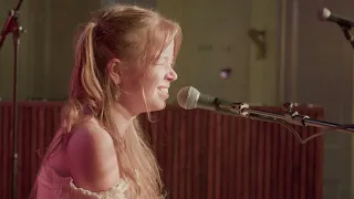 May Payne - "I Hate It When You Touch Me" (Live @ CASIO Sessions)