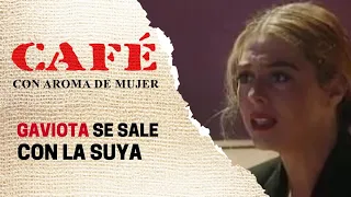 Gaviota le jala el cabello a Lucrecia en medio del homenaje | Café, con aroma de mujer 1994