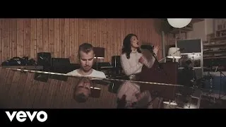 Wilkinson - Sweet Lies (Live From The Pool) ft. Karen Harding