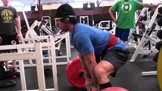 Deadlifting 500 lbs for 3 reps