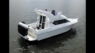 Bayliner Ciera 2858   Command Flybridge