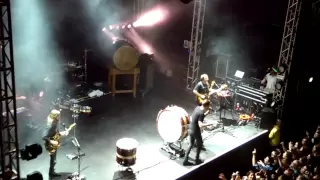 Imagine Dragons cover "Smells Like Teen Spirit" by Nirvana - Leeds 2013