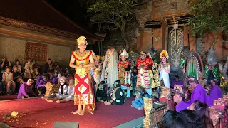 Ubud Palace - Legong Trance & Paradise Dance