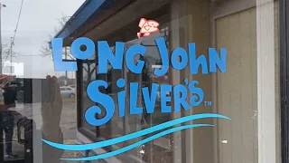 Abandoned CLASSIC Long John Silver's.  Joliet IL