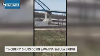 Savanna-Sabula Bridge closed for hours after barge hits structure