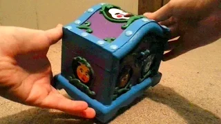 CUSTOM Five Nights at Freddy's Music Box: Real Working Music Box Plays "Grandfather's Clock"