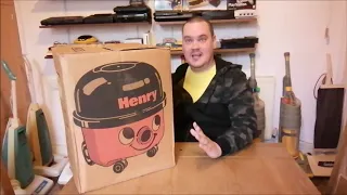 I bought a Brand New in Box Vintage 1988 Numatic Henry HVR200 via Ebay - But is it really BNIB?? :-/