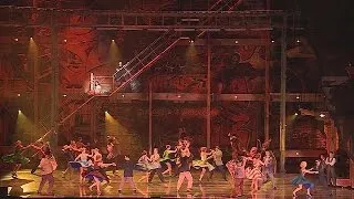 Salzburgo rende-se ao musical "West Side Story" - musica