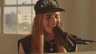 G Flip - GAY 4 ME (feat. Lauren Sanderson) [Acoustic Video]