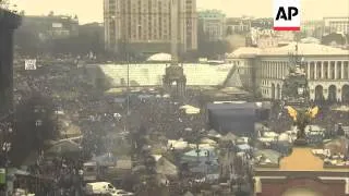 Ukraine leader country "on the brink ofdisaster"; rally outside US Embassy/Maidan