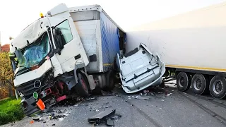 Extreme Dangerous Idiots Trucks Driving Skill - Total idiots at work - Biggest Heavy Equipment Fails