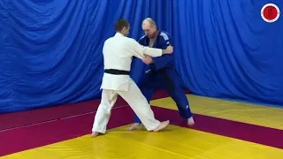 Передняя подножка (тай-отоши/tai-otoshi)