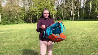 How to put on a buoyancy aid correctly.