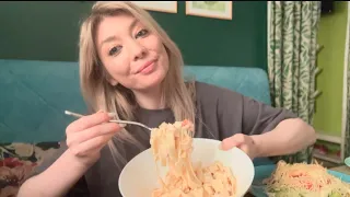 МУКБАНГ ❤️ТОМ ЯМ, ЦЕЗАРЬ С КРЕВЕТКАМИ🍤 ПАСТА 🍝 ЗАКАЗАЛА МНОГО ЕДЫ