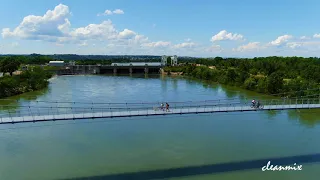 Passerelle de la ViaRhôna reliant l'île de la Motte à Sauveterre à les îles de l'Oiselet à Sorgues