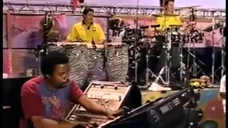 Santana - Black Magic Woman (Woodstock 1994)