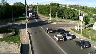ДТП в Серпухове. Удар в тыл - встреча двух ВАЗ на перекрёстке... 20 июня 2014г.