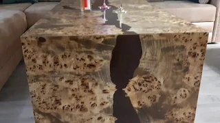 стол река с водопадом из тополя и эпоксидной смолы.table river with a waterfall of epoxy