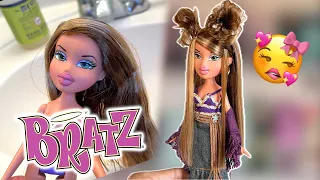 HER CLOTHES!! 👚| Bratz Reproduction Fianna Restyle! 🩷