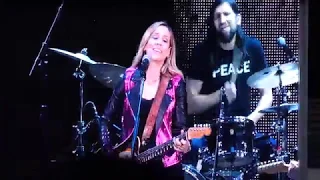 SHERYL CROW : "If it Makes You Happy" : Hollywood Bowl / Los Angeles, CA (May 31, 2018)