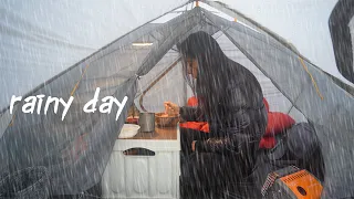 [221] Solo camping in the pouring winter rain. | the sound of rain | Vlog | Relaxing | ASMR