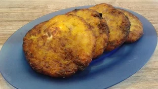 TORTITAS  DE  PLÁTANO  CON  CARNE