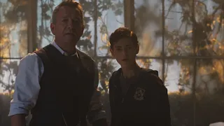 Bruce Wayne training with Alfred and his clone (Gotham 3x03) 2/5