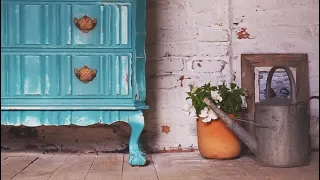 A simple way to distress chalk painted furniture.